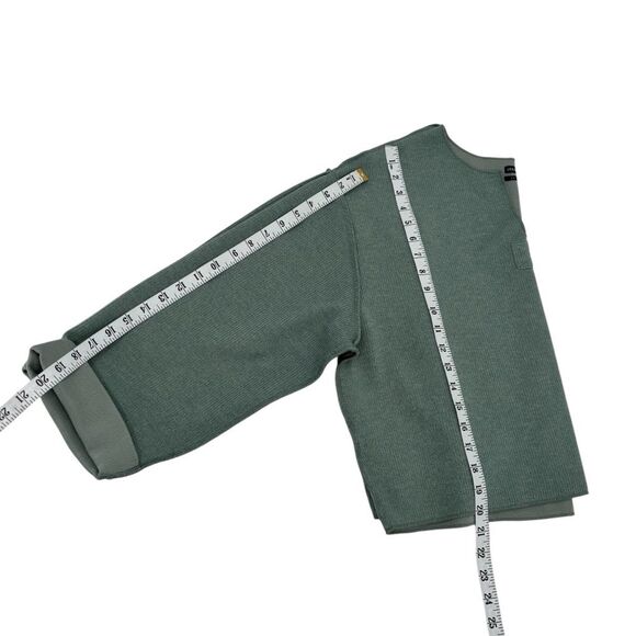 Urban Outfitters Sage Green Reversed Seam Ribbed 3/4 Sleeve Crop Top Size Sm - Picture 11 of 12